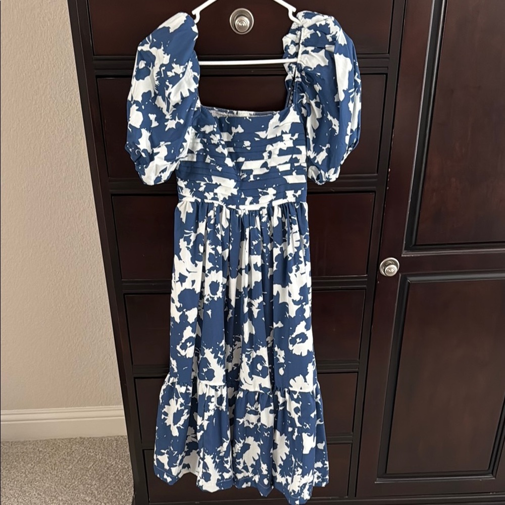 Abercrombie & Fitch Blue and White Dress
